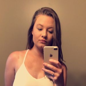 Meet your Posher, Janelle